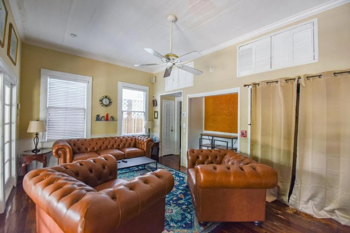 Inn Curry House - Rooms 3 & 4 Key West
