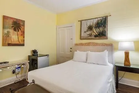 Curry House - Rooms 3 & 4 Key West